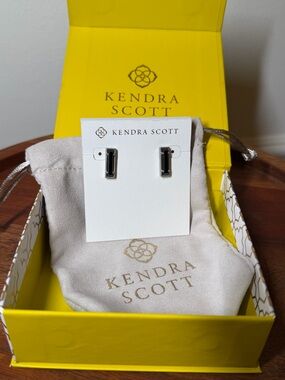 Kendra Scott Lady Stud Earrings with black stone and silver tone metal